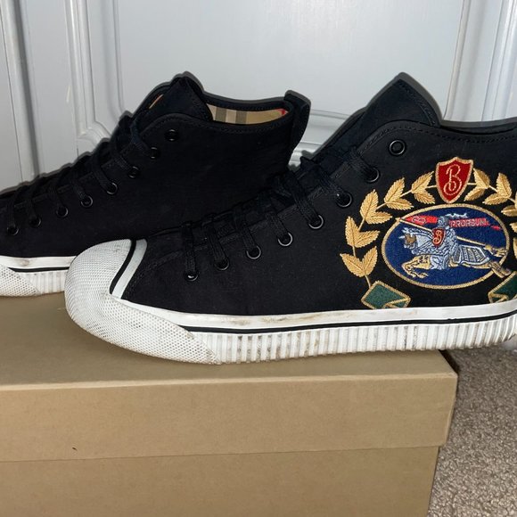 Burberry Sneakers - Picture 1 of 3